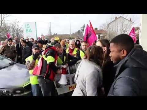 Besançon : les voeux de Fanette Charvier perturbés par l'Intersyndicale à l'ISBA