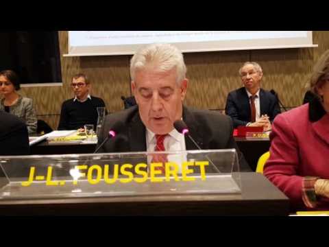 Besançon : conseil municipal, c’était sa dernière séance, l’instant des adieux pour le maire Jean-Louis  Fousseret
