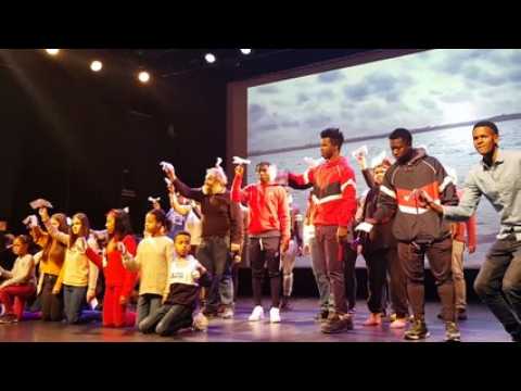 Répétition du spectacle "Le cri du silence" à la Louvière