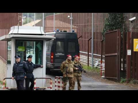 Trial opens in Rome for US students over Italy police death