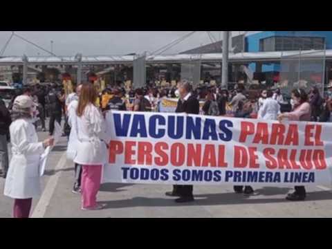 Healthcare workers in the pivate sector in Tijuana demand to be vaccinated