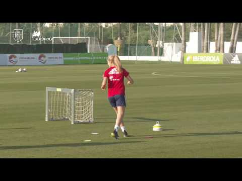 The women's team begins its concentration in Marbella