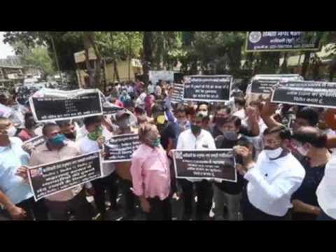 Hundreds in Mumbai protest against Covid-19 lockdown