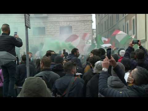 Italian business owners and restaurant workers protest in Rome