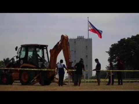 Construction of COVID-19 field hospital amid worsening health services in Philippines
