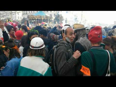 Marseille: 6.500 people defy anti-Covid measures to celebrate carnival