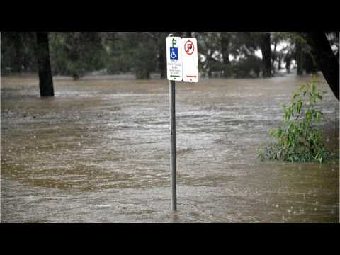 Australia hit by worst floods in 30 years