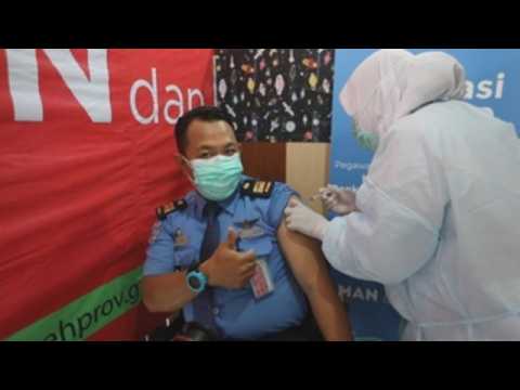 Indonesia speeds up vaccination timeline as vaccine expiration dates near