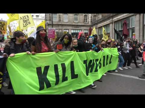 Hundreds take part in London 'Kill the Bill' protest