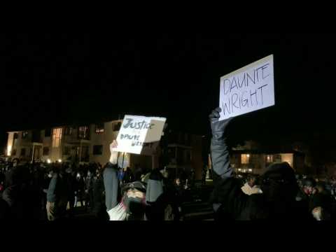 Fifth night of protests after death of Daunte Wright