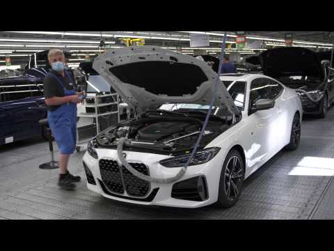 Production of the new BMW 4 Series Coupé at BMW Group Plant Dingolfing - Quality check