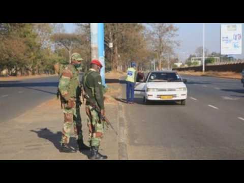 Police, army block planned mass anti-govenrment protests in Harare