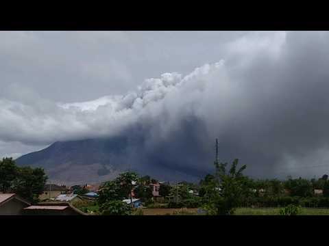 Fresh tower of smoke and ash as Indonesia's rumbling Mt. Sinabung erupts