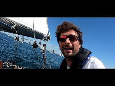 Scènes de vie chez les Ministes sur la course Les Sables-Les Açores