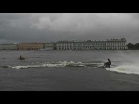 Strong winds and storms hit St. Petersburg