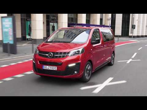 Opel Zafira-e Life Driving Video