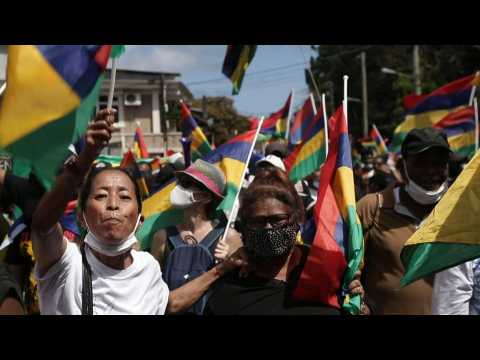 Thousands protest in Mauritius over giant oil spill