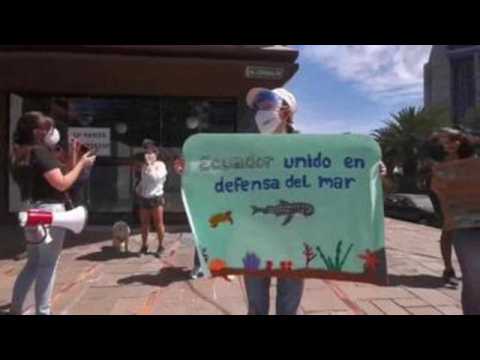 Protest in Quito to demand more controls for fisheries near Galapagos