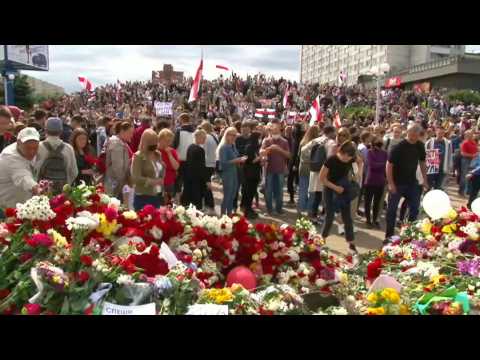 People of Minsk bid farewell to protester killed in post-election unrest