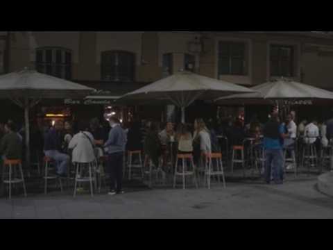 Cocktail bars in Santander turn lights off to protest Covid measures