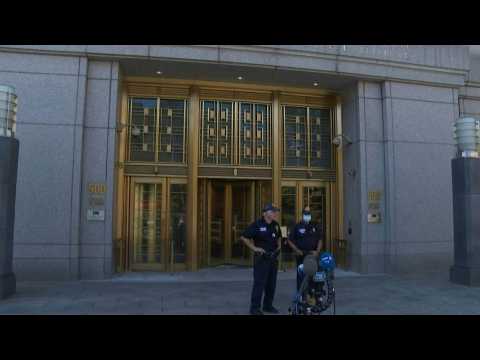 SDNY courthouse after Steve Bannon arrested for defrauding donors