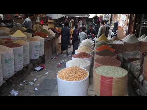Food prices rise in Yemen due to fuel shortages
