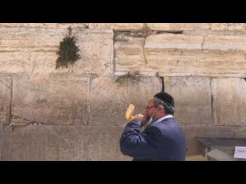 Unusual Yom Kippur in Jerusalem amid coronavirus restrictions