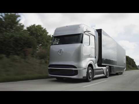 Mercedes-Benz GenH2 Truck Driving Video