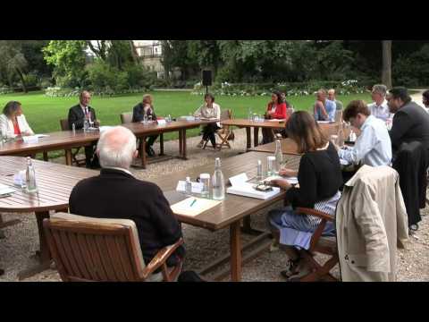 French PM meets members of the Citizens' Climate Convention