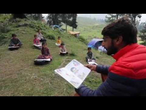 Open air classes in India amid pandemic