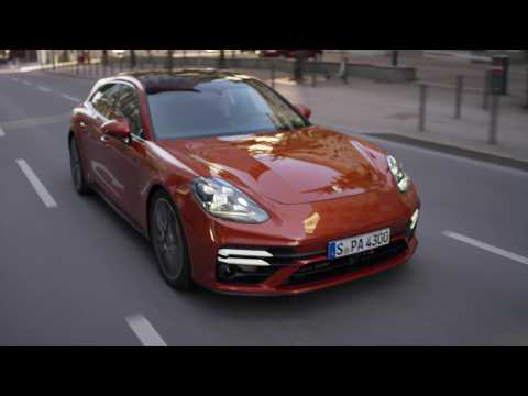 The new Porsche Panamera Deep Dive - Powertrain