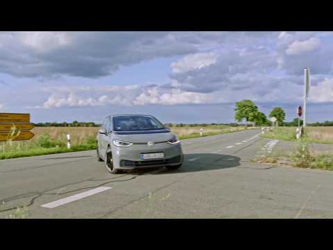 Volkswagen ID.3 1st Edition in Moonstone Grey Driving Video