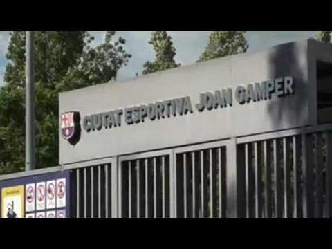 Messi arrives at Joan Gamper for his first training session
