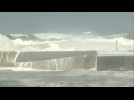 Japan: strong waves a day after Typhoon Haishen