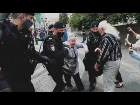 Opposition activists arrested during demonstration in Moscow