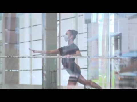 Miami City Ballet uses healing power of arts behind glass