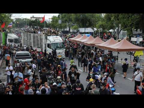 Thai protesters march to Privy Council's office, call for royal reform