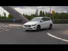 Mercedes-Benz B 250 e in Digital white Driving Video