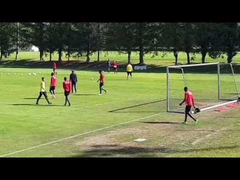 Avant ASNL-Chambly, ça travaille les coups de pied arrêtés en Forêt de Haye !