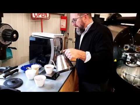 Le cupping de café ou l’art de déguster le café par Loren Huck, torréfacteur à Pont-à-Mousson
