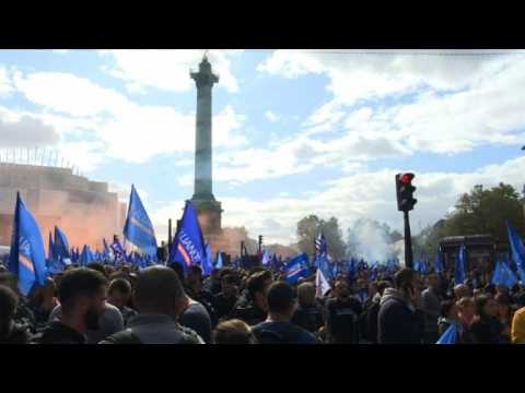 Unhappy French police in Bastille "march of anger"