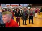 Vid&eacute;o. Le repas g&eacute;ant des anciens s&rsquo;ouvre en dansant au palais des congr&egrave;s de Remiremont - Label : Vosges Matin - Category : News