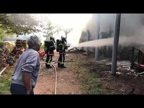 Incendie au lieu-dit La Planchette, dans la commune Entre-Deux-Eaux