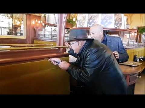 Une plaque en hommage à Arlette Gruss posée à L'Excelsior de Nancy