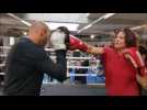 A Mulhouse, Roxana Maracineanu, la ministre des sports, s'est initiée à la boxe