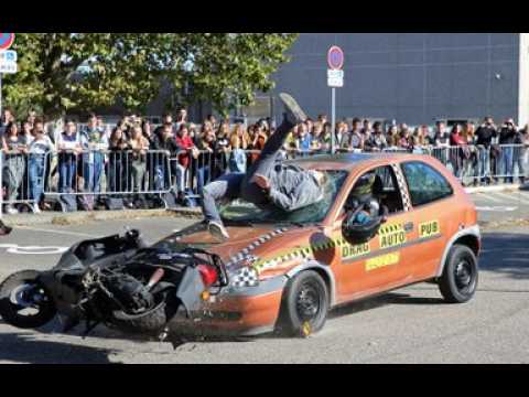 Crash test devant 800 élèves au lycée d'Ingersheim