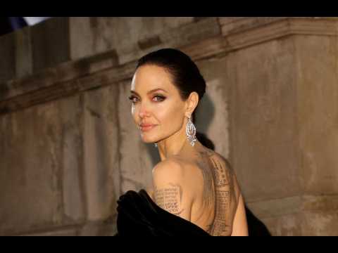 Angelina Jolie urges girls to not be perfect