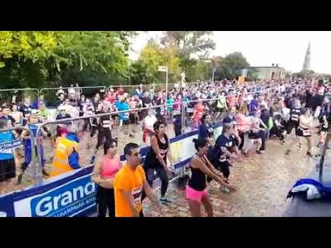 l'echauffement du 10 km du marathon de Metz en musique