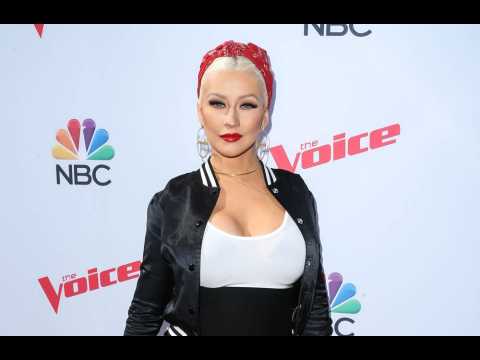 Christina Aguilera: The music industry is full of wolves