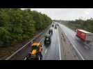 Les agriculteurs sur l'autoroute A72 à la sortie de Feurs en direction du péage de Veauchette